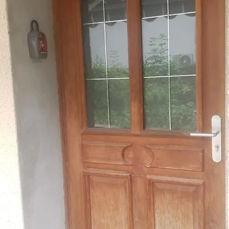 Avec Jardin Apartmán