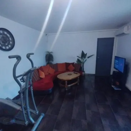 Avec Jardin Apartmán *