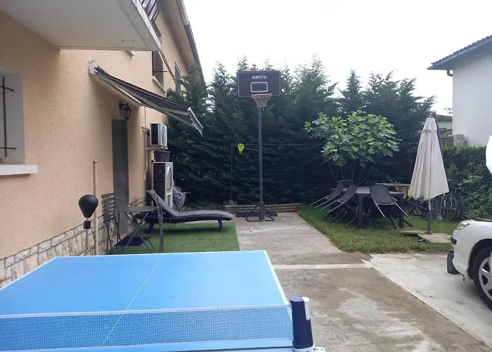 Avec Jardin شقة *