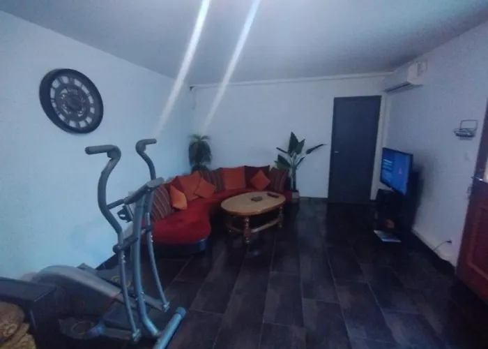 Avec Jardin شقة *